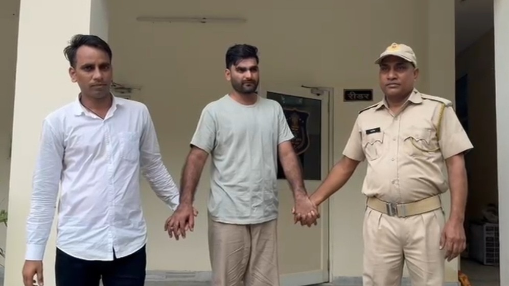 युवक ने पहले भी कई बार कोशिश की लेकिन सफल नहीं हुआ. (Photo: ITG)