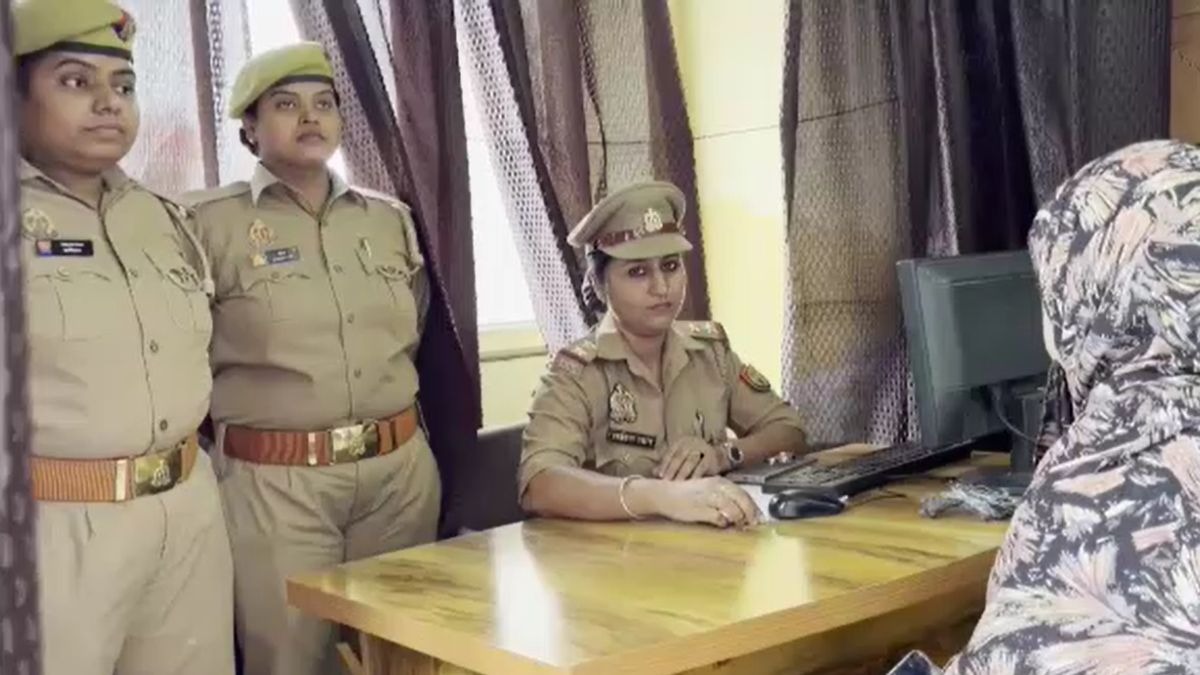 यूपी में एंटी रोमियो एक्टिव. (Photo: Screengrab)