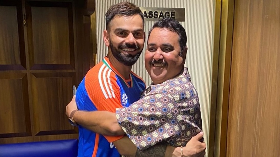 व‍िराट कोहली के बचपन के कोच राजकुमार शर्मा ने पाक‍िस्तान को आईना द‍िखाया है. (Photo: instagram/@rajkumarcricket)