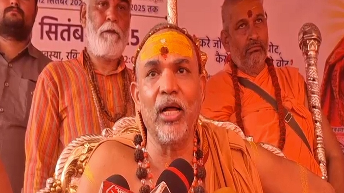 स्वामी अविमुक्तेश्वरानंद ने कहा, गौ माता की रक्षा करने वाले हमे वोट देंगे. (Photo: Screengrab)