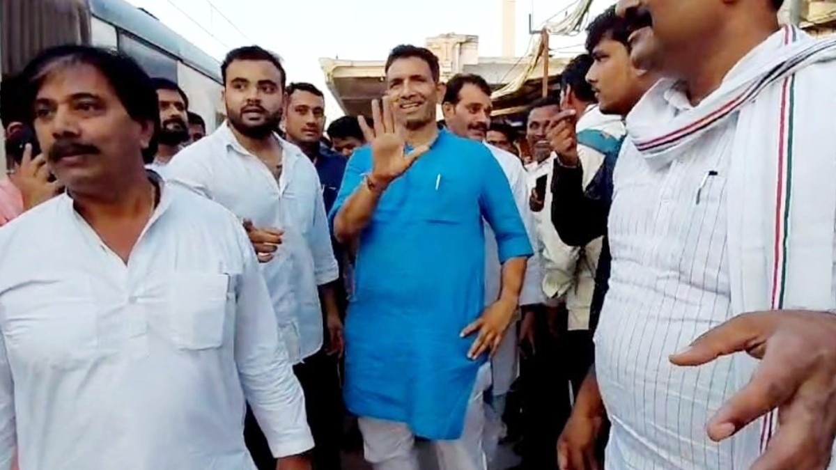 छूट गई जीतू पटवारी की ट्रेन.(Photo:screengrab)