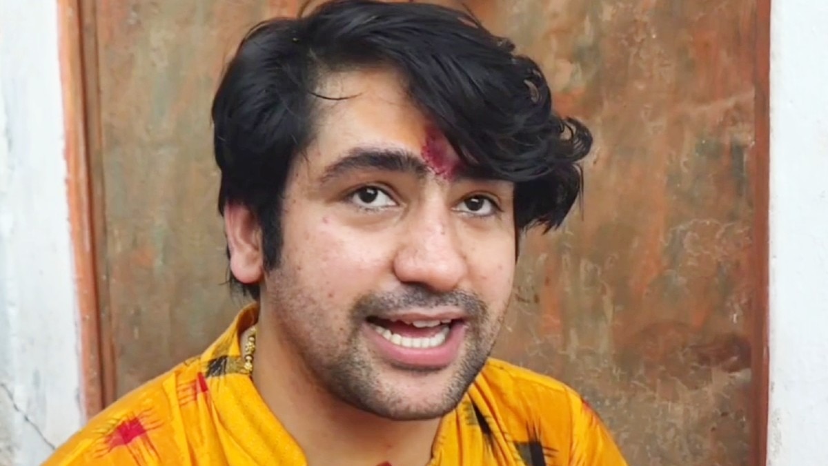 धीरेंद्र शास्त्री ने गरबा आयोजकों को दी अजीब सलाह.(Photo:Screengrab)