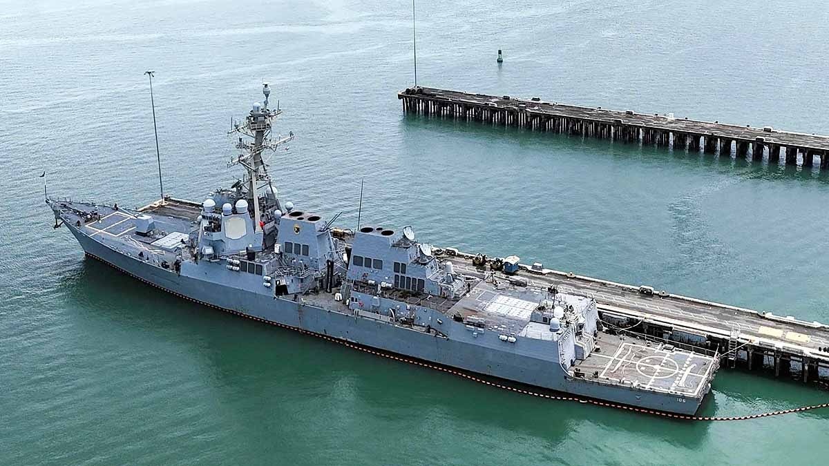 4500 जवान, 10 युद्धपोत, F-35 जेट और न्यूक्लियर सबमरीन… वेनेजुएला को चारों ओर से घेर रही अमेरिकी सेना – US forces surrounding Venezuela from all sides