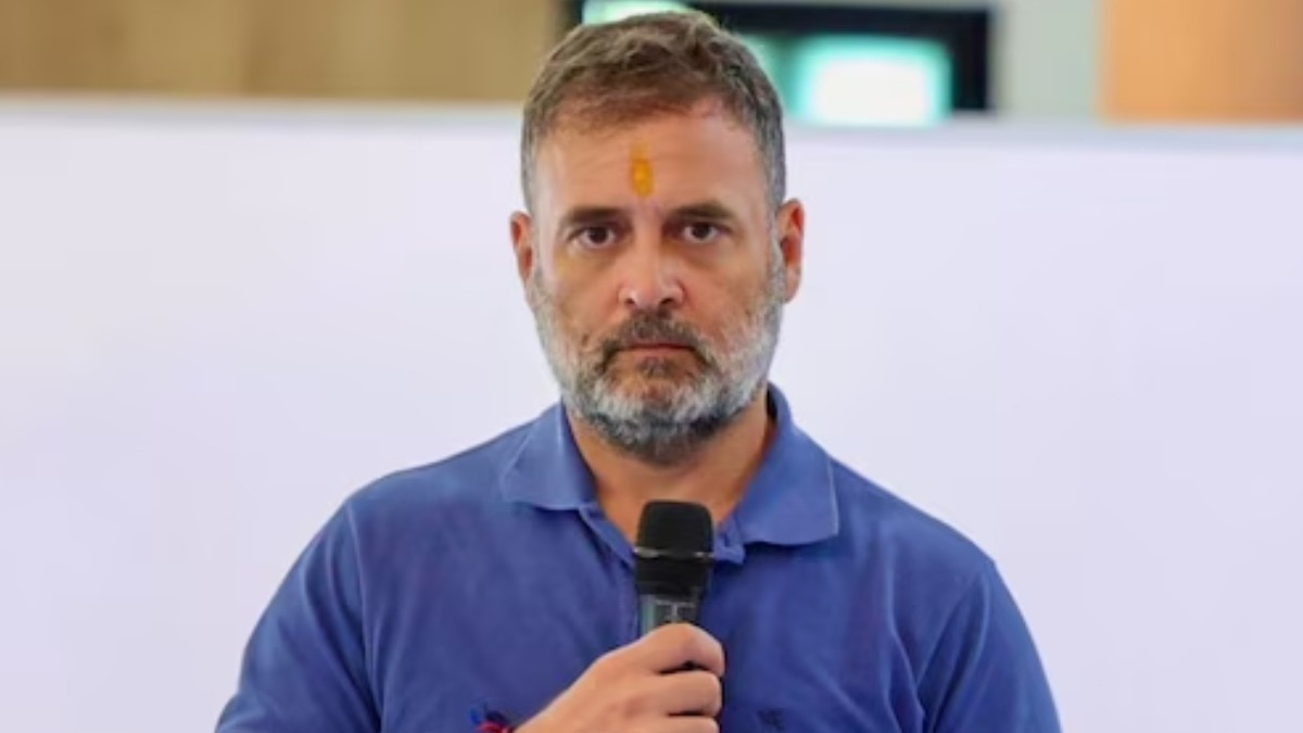 rahul gandhi in blue t shirt