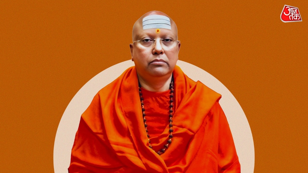 पुलिस के पहुंचने से पहले ही स्वामी चैतन्यनंद सरस्वती फरार हो गया (Photo: ITG)