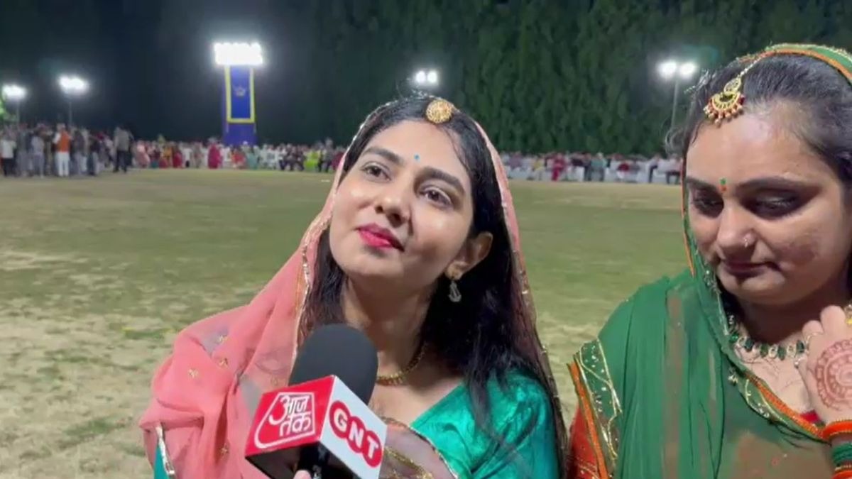 राजकोट के पैलेस में तलवार रास की कहानी. (Photo: ITG)