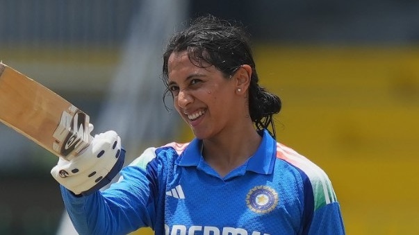 धुआंधार फॉर्म में स्मृति मंधाना... महिला वर्ल्ड कप में 6 बड़े रिकॉर्ड बनाने के बेहद करीब