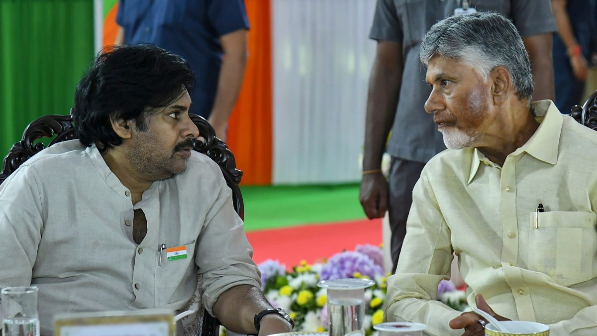 CM नायडू ने कहा जल्दी स्वस्थ होकर फिल्म की सफलता का आनंद लें (Photo: PTI)