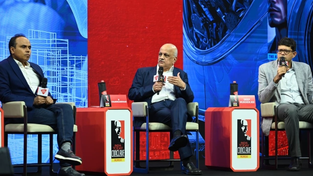 क्या AI की रेस में पिछड़ा भारत? एक्सपर्ट्स बोले- गेम अभी खुला, बस करना होगा ये काम!