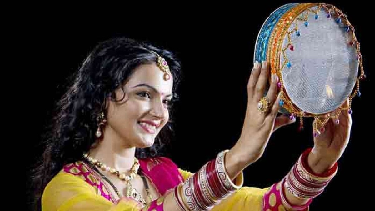 Karwa Chauth 2025 Date: 9 या 10 अक्टूबर, कब है करवा चौथ व्रत? नोट करें सही तारीख और शुभ मुहूर्त