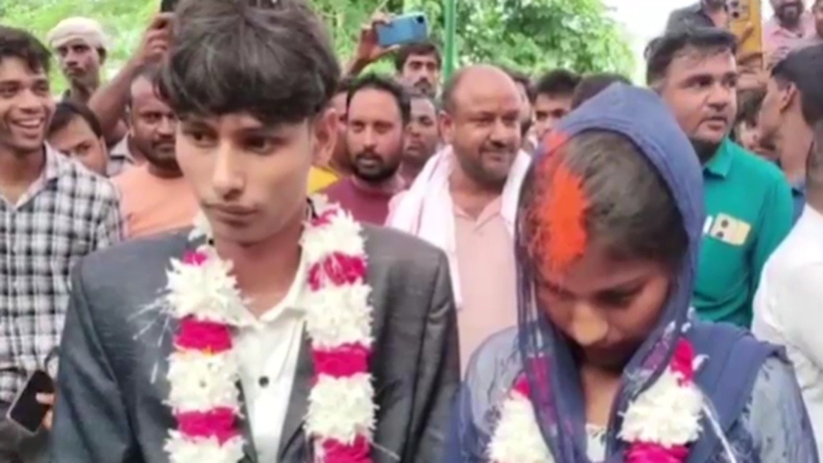 घूमने निकले गर्लफ्रेंड- बॉयफ्रेंड, रास्ते में हो गई शादी…घर वालों ने भी पहुंचकर बजाई ताली – Gonda lovers roaming on bike made to marry in temple lcltm
