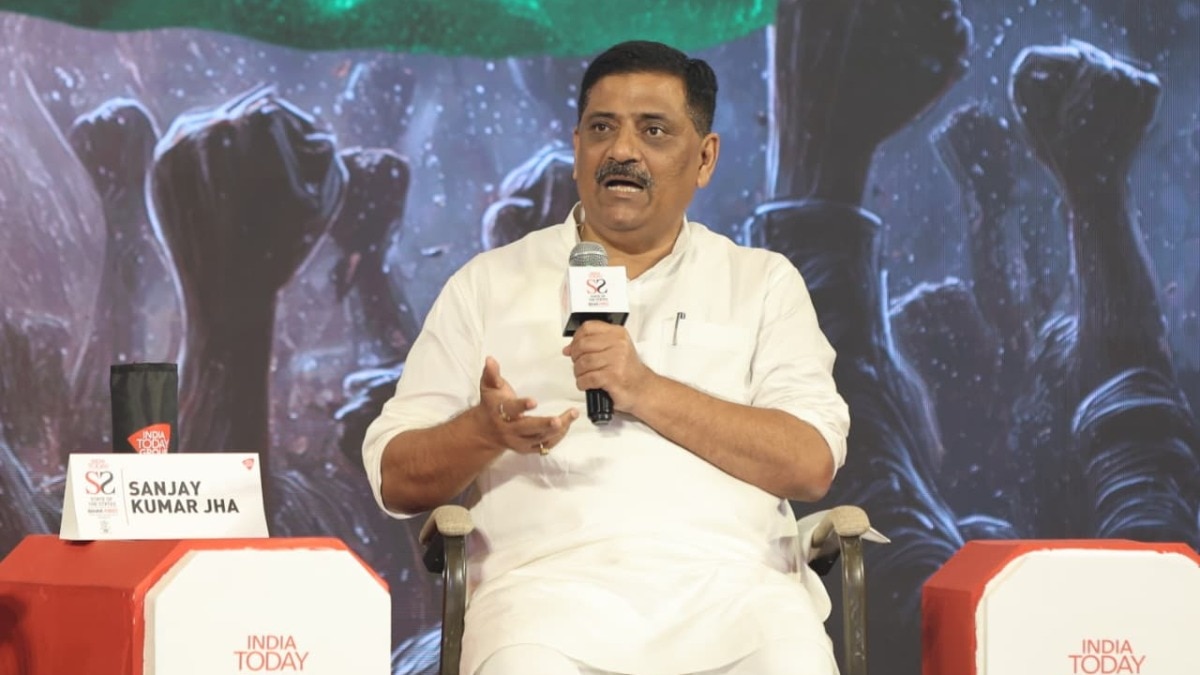 ‘बिहार में नीतीश के सामने कोई चुनौती नहीं’, JDU के नंबर 2 नेता ने विपक्ष के दावों को कर दिया तार-तार – jdu Sanjay Jha bihar nitish kumar political challenges bjp relation development plan ntcpkb