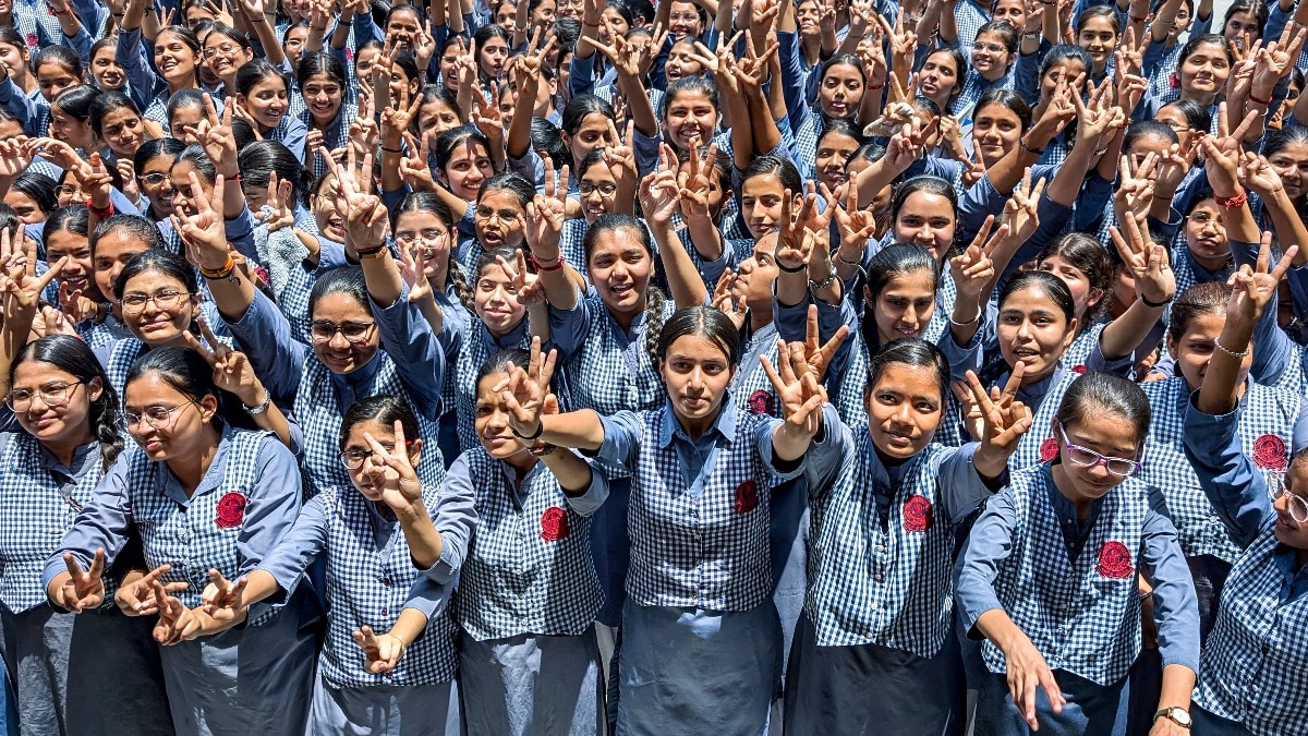 होमवर्क से लेकर AI टीचर्स तक… कैसे बदल रहा स्कूलों का पढ़ाई सिस्टम? – How Education Learning and teaching system Is Changing with AI 2025 Tedu