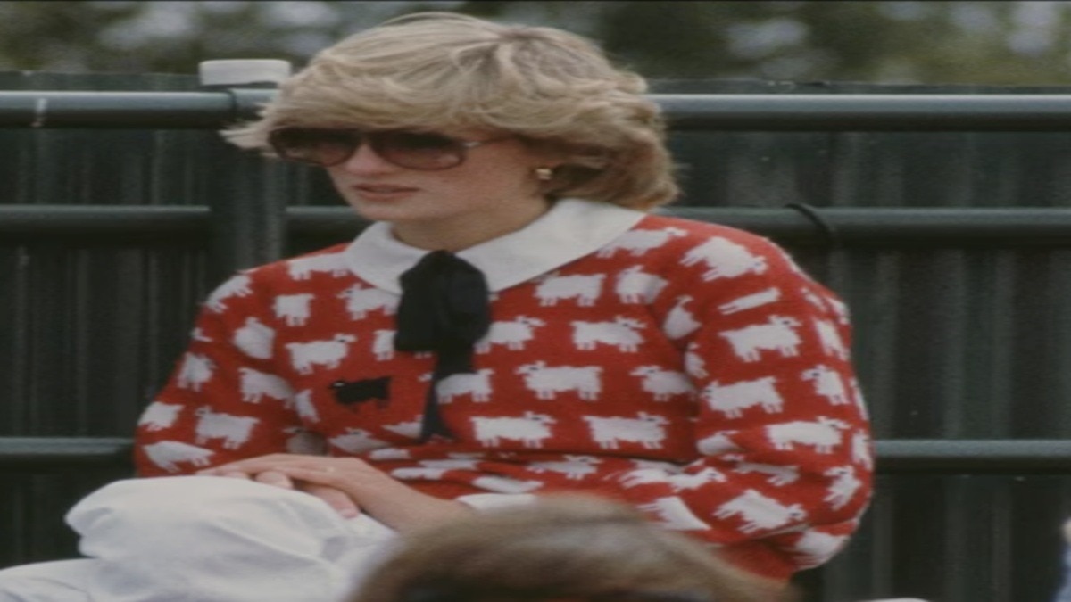 पत्रकारों के अनुसार यह पैटर्न शाही परिवार में प्रिंसेस डायना की अलग छवि को दर्शाता है.(फोटो-ITG)