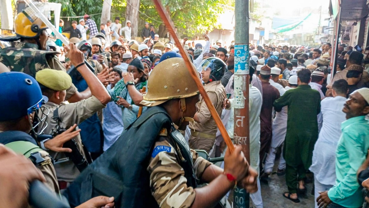 बरेली हिंसा के बारे में पुलिस ने दी नई जानकारी (Photo- PTI) 