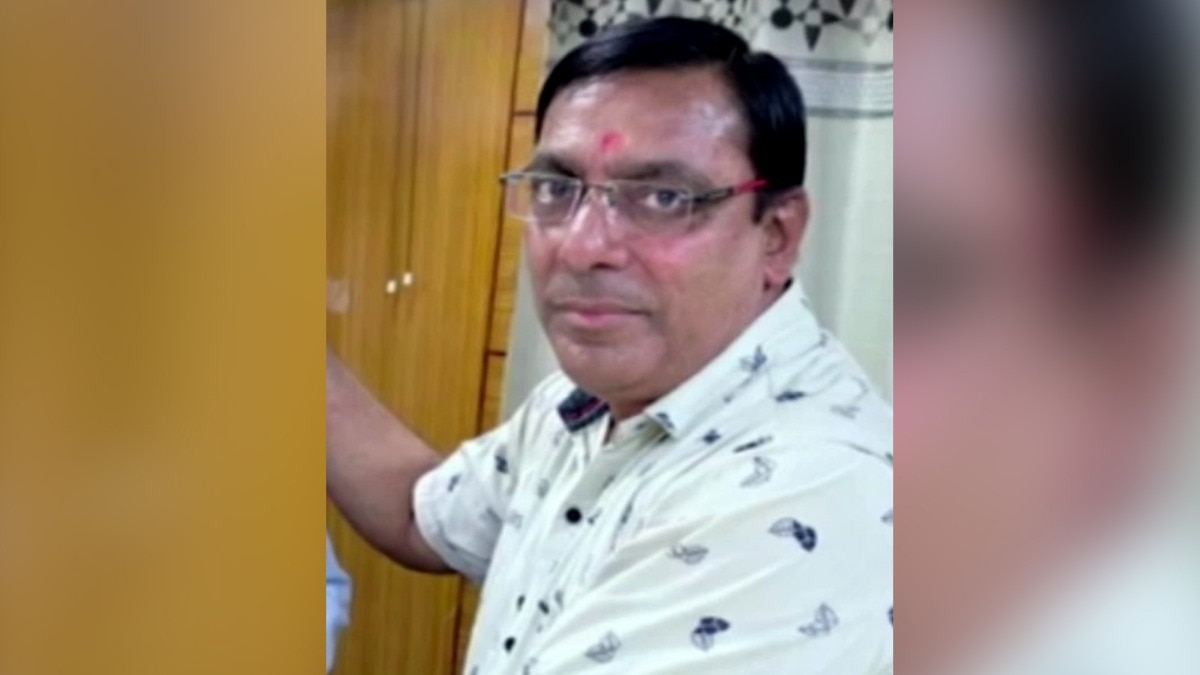 कानपुर के करोड़पति कानूनगो आलोक दुबे को डिमोशन करके लेखपाल बना दिया गया  (Photo:ITG