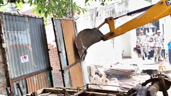 बरेली में बुलडोजर एक्शन (Photo- ITG)