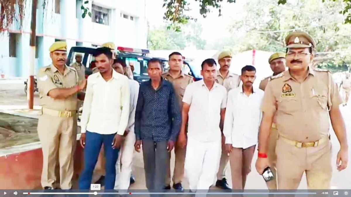 धर्मांतरण कराने के आरोप में पांच गिरफ्तार (Photo: ITG)