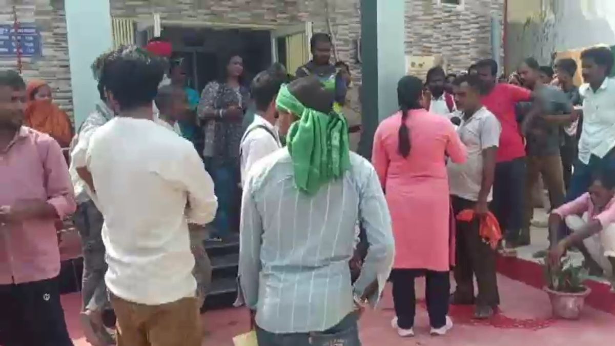 पति ने गला रेतकर की पत्नी की हत्या. (Photo: Screengrab)