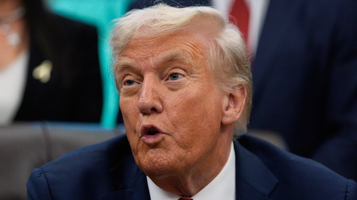 अमेरिकी राष्ट्रपति डोनाल्ड ट्रम्प ने दावा किया कि हार्वर्ड सरकार के साथ विवाद सुलझाने के लिए 500 मिलियन डॉलर देगा. (Photo: AP)