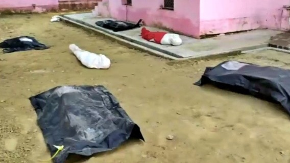 फतेहपुर में आकाशीय बिजली से कई मौतें (Photo- Screengrab) 