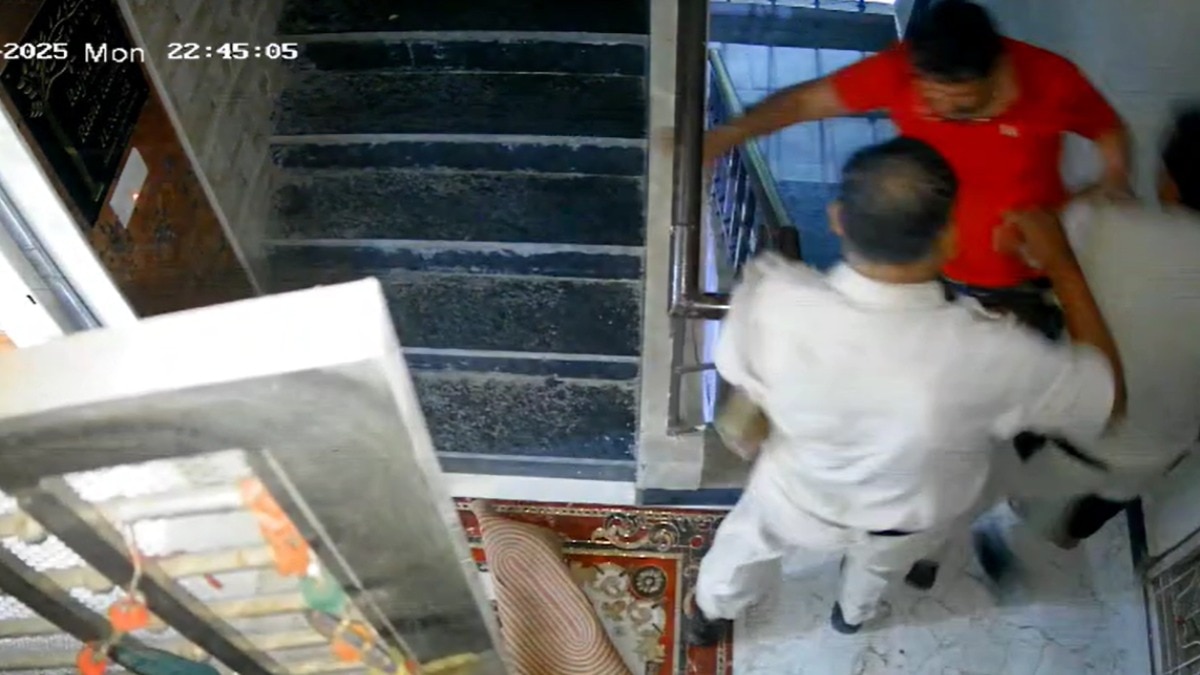 दिल्ली: युवक ने ऑनलाइन ऑर्डर किया खाना, कैंसिल करने पर बढ़ा विवाद, पुलिस ने जमकर पीटा