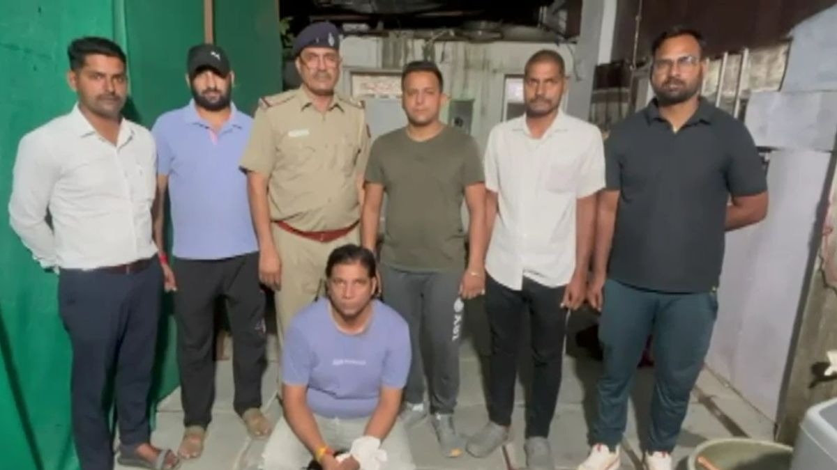 आरोपियों को अरेस्ट कर पूछताछ में जुटी पुलिस. (Photo: ITG)