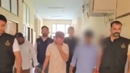 पाकिस्तानी अधिकारियों से संपर्क में था आरोपी