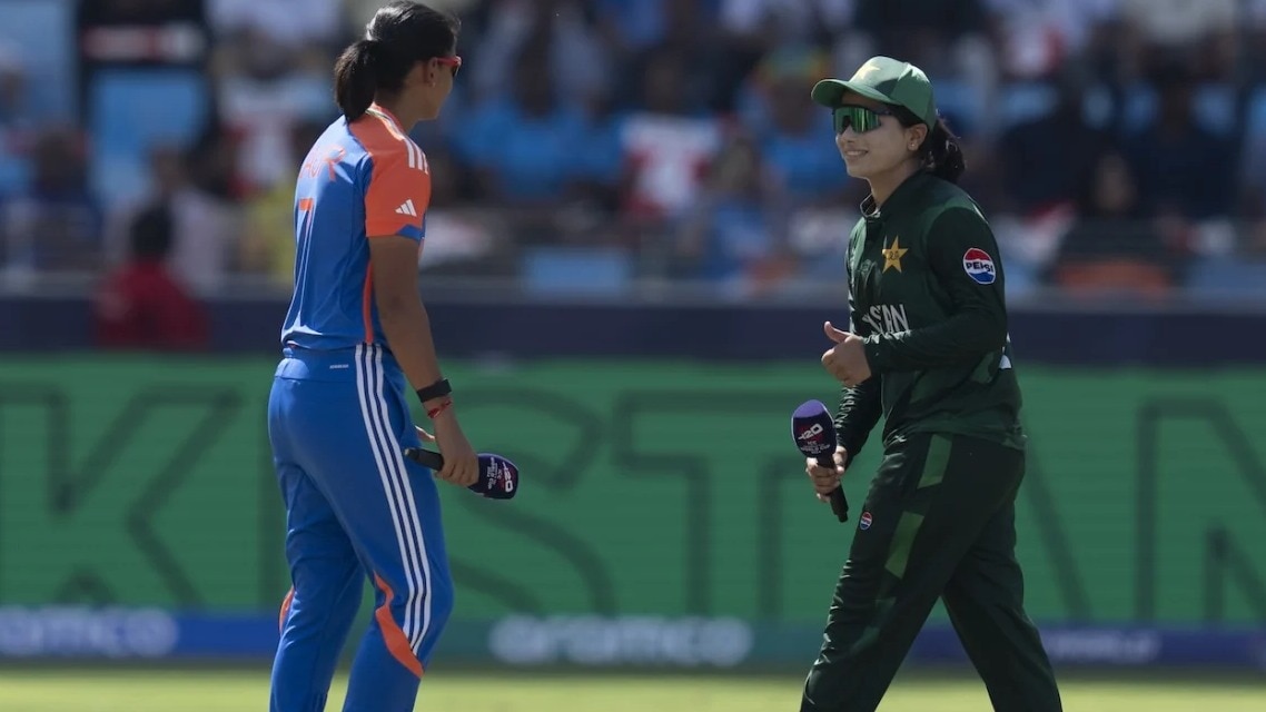 Harmanpreet Kaur and Fatima Sana 