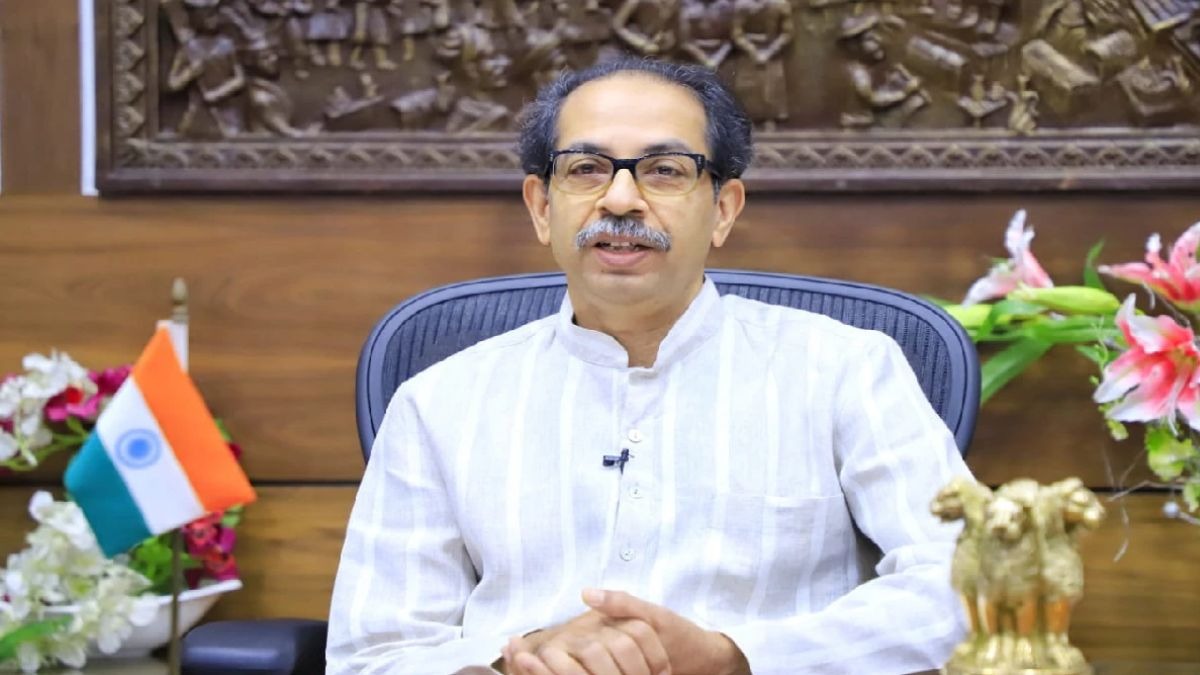 BMC चुनाव से पहले मुंबई में हिंदू मूल्यों पर टकराव! उद्धव ने लगाए आरोप तो बीजेपी-शिंदे गुट ने किया पलटवार