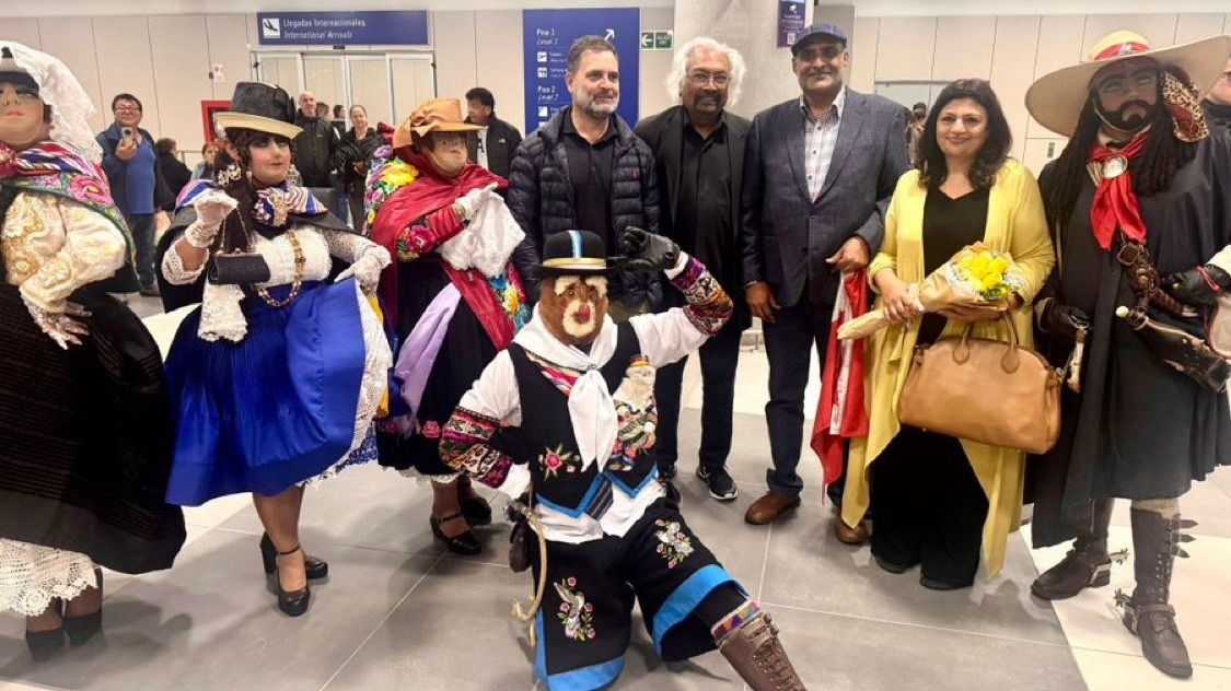 कोलंबिया के बाद पेरू पहुंचे राहुल गांधी, लोकतंत्र पर टिप्पणी पर कर रहे विरोधों का सामना