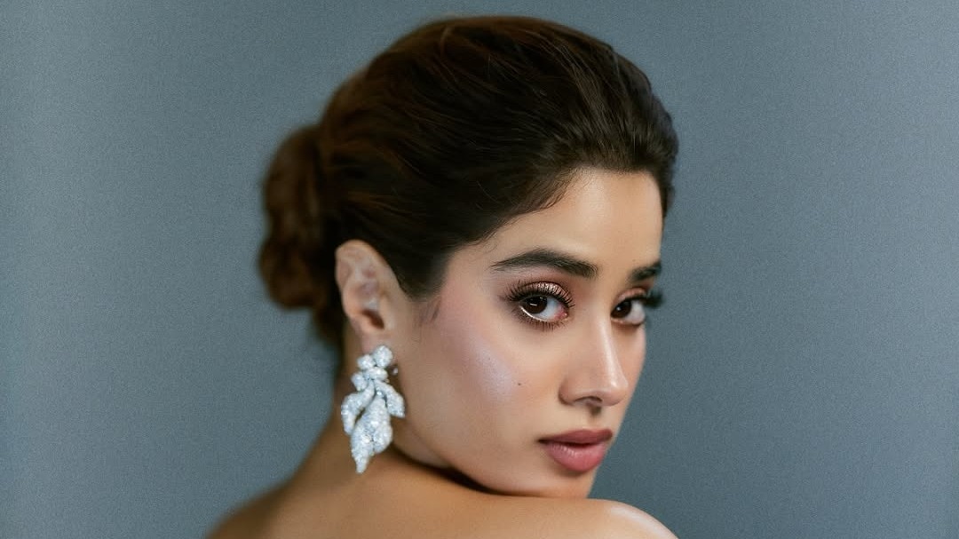 Janhvi kapoor shares disappointment over insider outsider debate in Bollywood