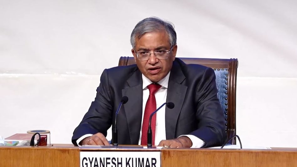 बिहार विधानसभा चुनाव 2025: चुनाव आयोग आज करेगा तारीखों का ऐलान, शाम 4 बजे प्रेस कॉन्फ्रेंस बिहार विधानसभा चुनाव 2025: चुनाव आयोग आज करेगा तारीखों का ऐलान, शाम 4 बजे प्रेस कॉन्फ्रेंस