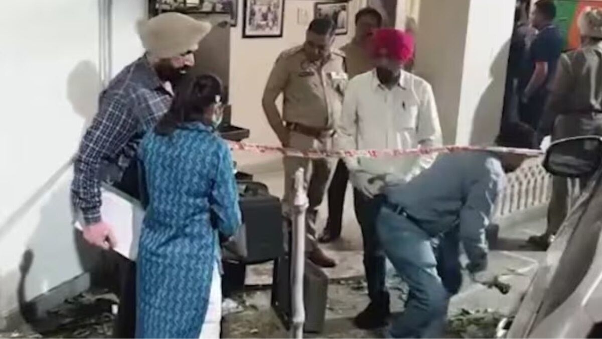 जालंधर में बीजेपी नेता मनोरंजन कालिया के घर पर फेंका गया था ग्रेनेड. (File Photo)