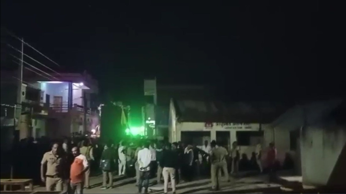 Buldhana Stone pelting