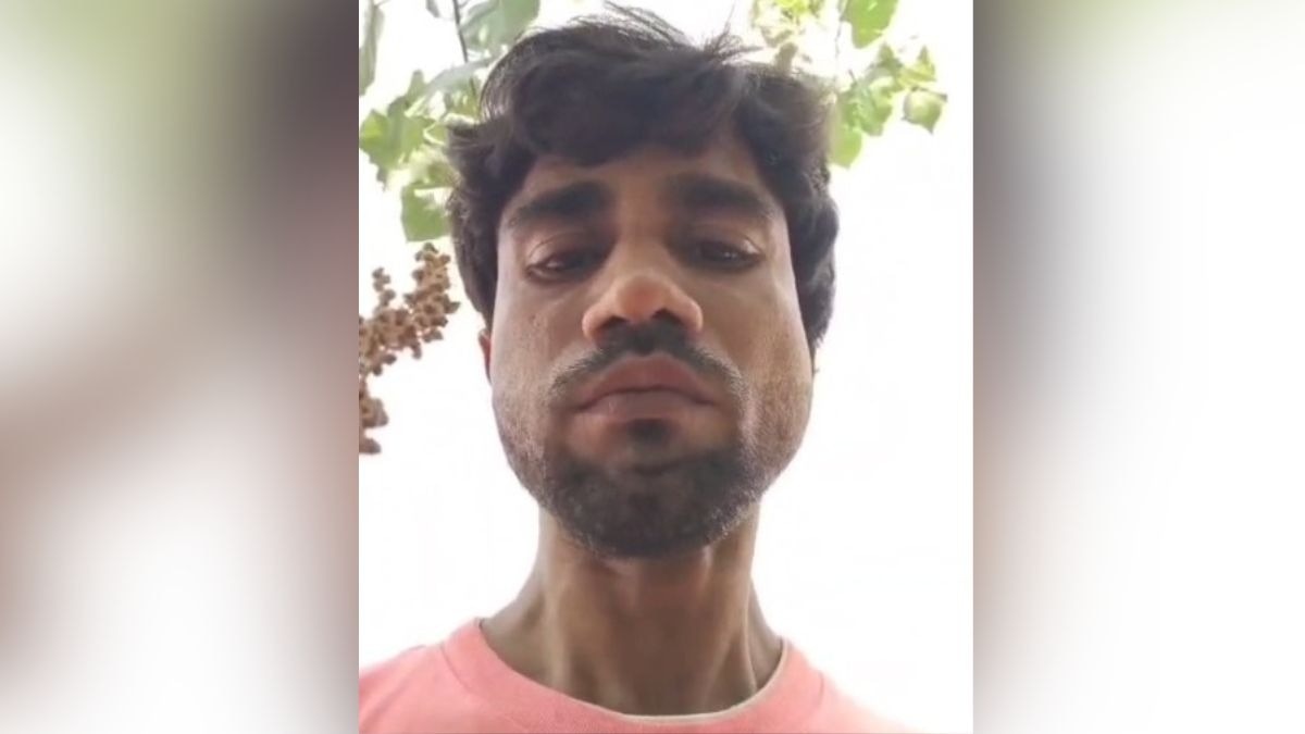 सलमान अपने चार बच्चों के साथ यमुना नदी में कूद गया (Photo: Screengrab)