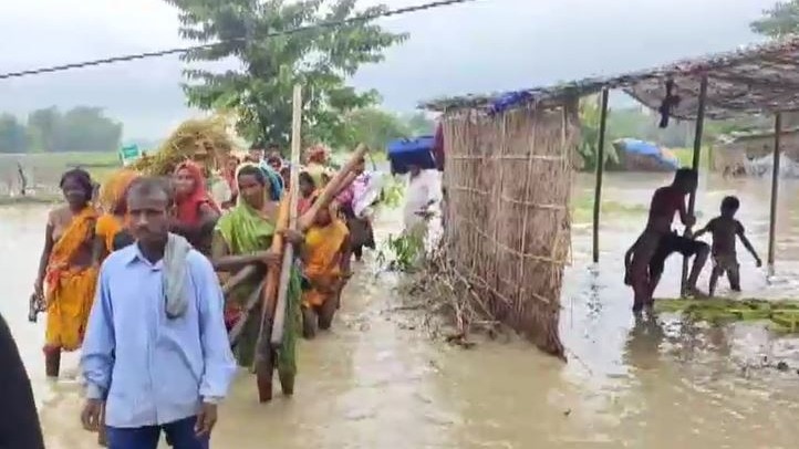 बथनाहा गांव जलमग्न (Photo: Screengrab)