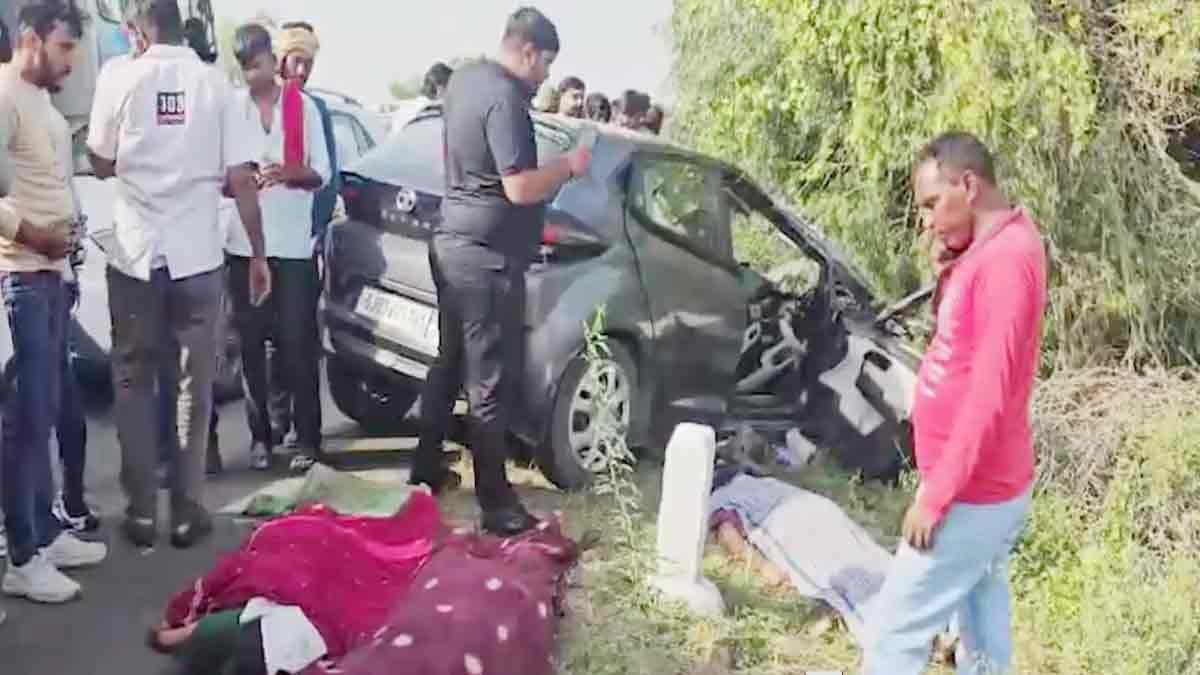 Dumper-car collision, four women died
