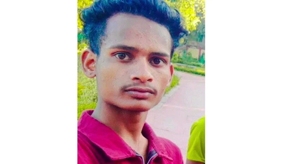  पवन पासवान जिसकी लिफ्ट में गर्दन फंसने से हुई मौत. (Photo: Screengrab)