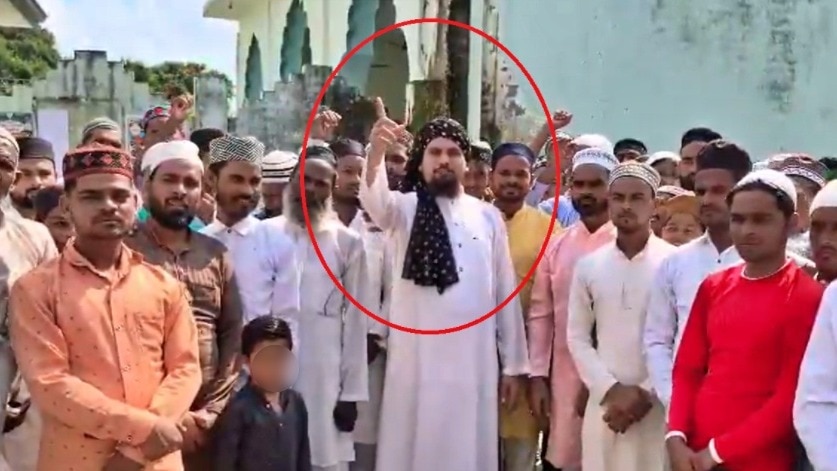 FIR against Maulana Rehan Raza Khan of Pilibhit (photo-screengrab)