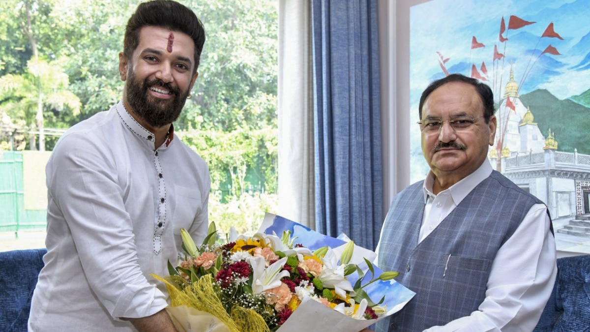 बिहार एनडीए में सीट शेयरिंग पर घमासान मचा है.