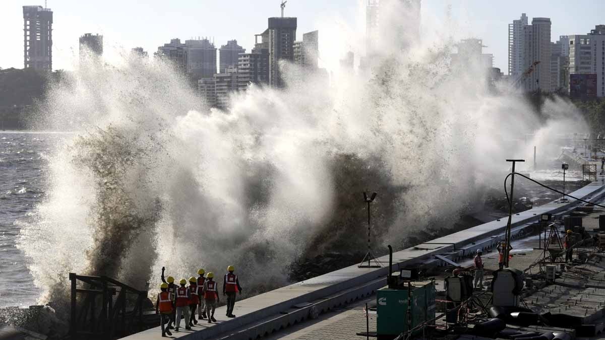 sea level rise threat to 10 cr buildings