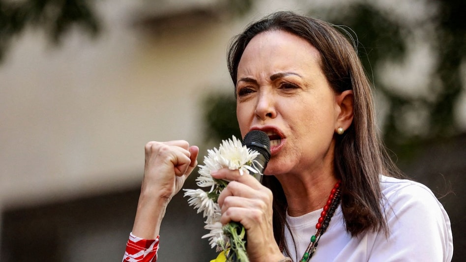 कौन हैं मारिया कोरिना मचाडो, जिन्होंने डोनाल्ड ट्रंप को पछाड़कर जीता नोबेल शांति पुरस्कार - Nobel Peace Prize Maria Corina Machado Venezuela leader setback for Donald trump ntc ...