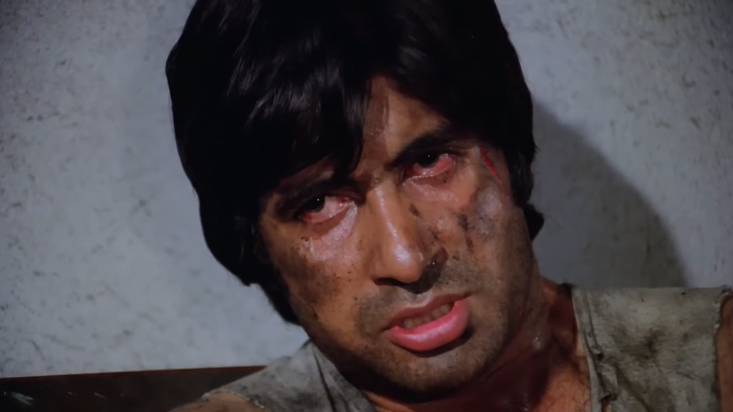 जब अमिताभ बच्चन ने लगाई थी जान की बाजी (Photo: Screengrab)