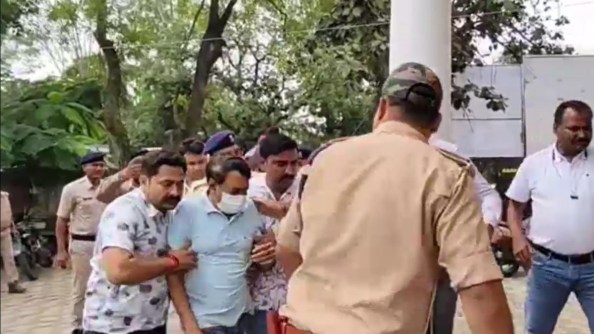 कंपनी के मालिक रंगनाथन को कोर्ट में किया गया पेश. (Photo: Screengrab)