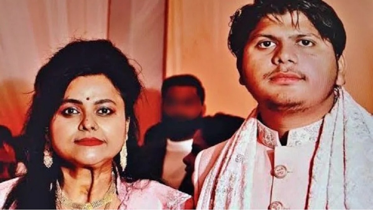 पूजा शकुन पांडे और मृतक अभिषेक गुप्ता (File Photo ITG)