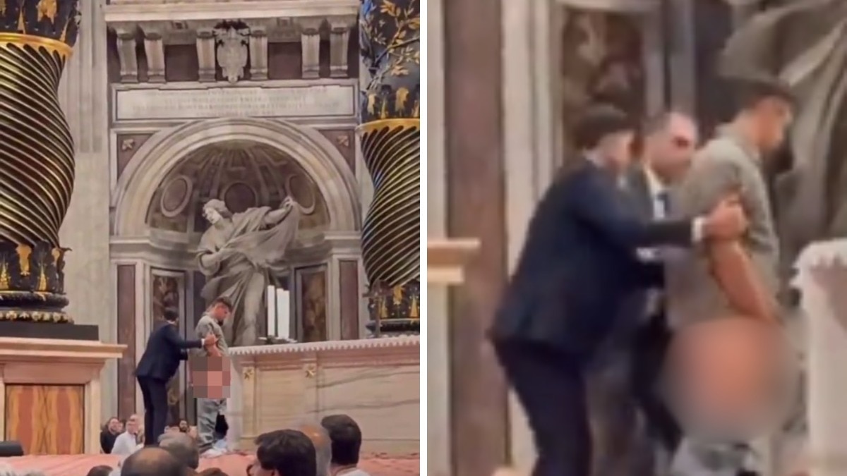 वेटिकन चर्च में मौजूद सुरक्षाकर्मियों ने इस शख्स को काबू में किया. (Photo: X/@Mrgunsngear)