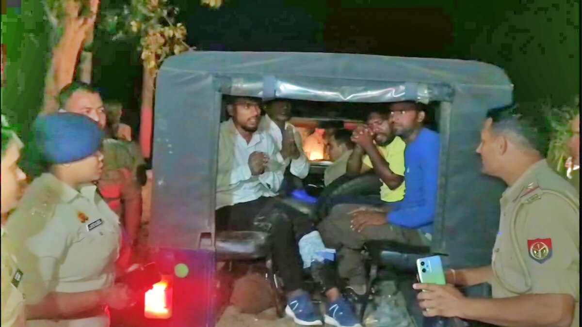 मुजफ्फरनगर में एनकाउंटर के बाद पकड़े गए बदमाश (Photo- ITG)