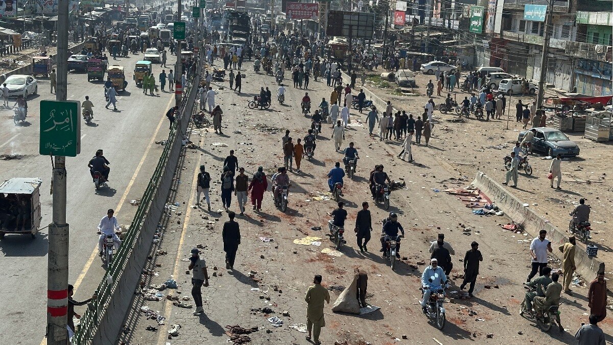 Clash between TPL supporters and army in Muridke