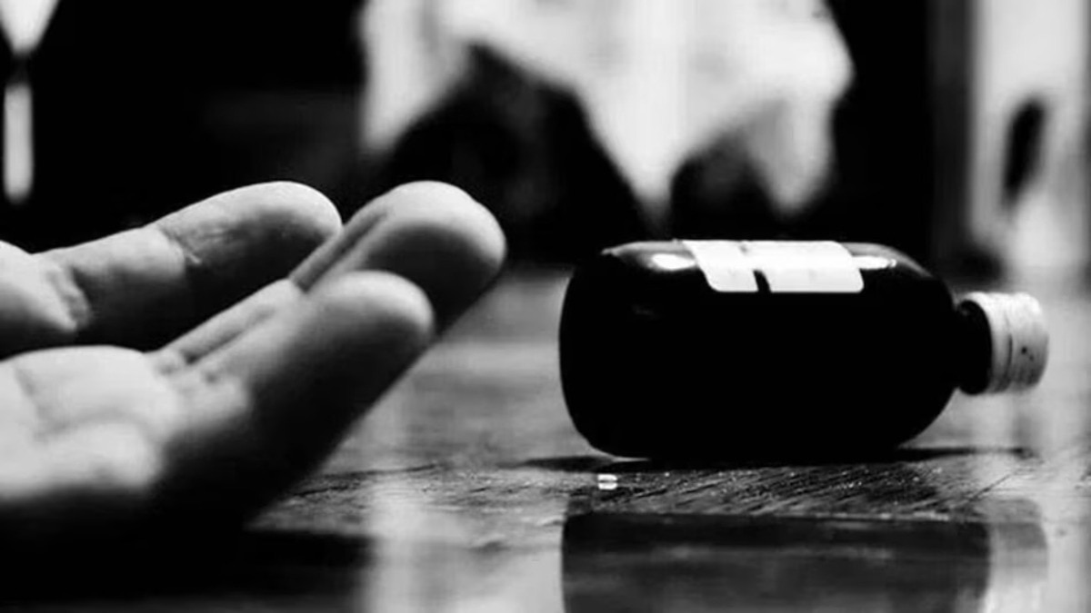 तीनों के शव अलग-अलग कमरों में मिले. (Photo: Representational)